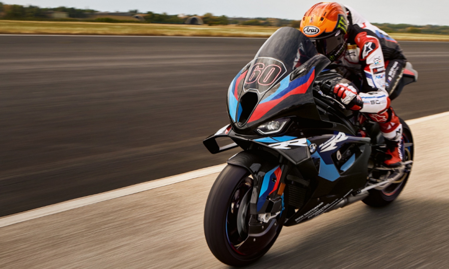 BMW-M1000-RR 4
