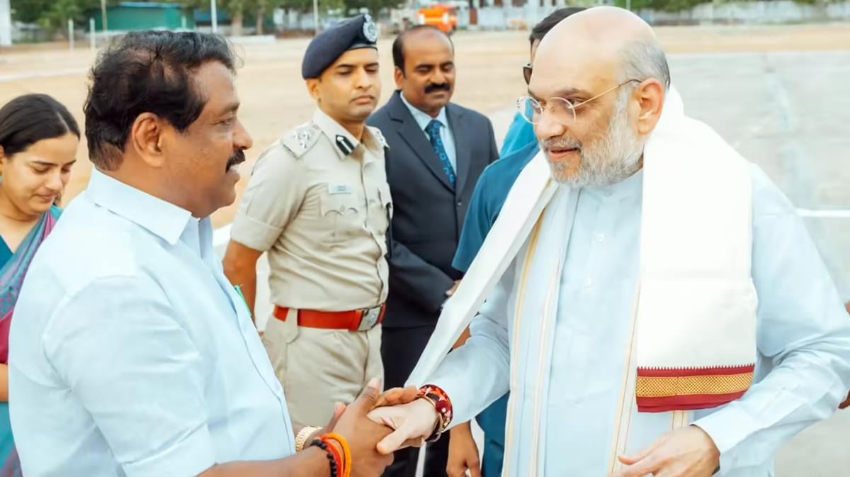 Nainar Nagendran - Amit Shah